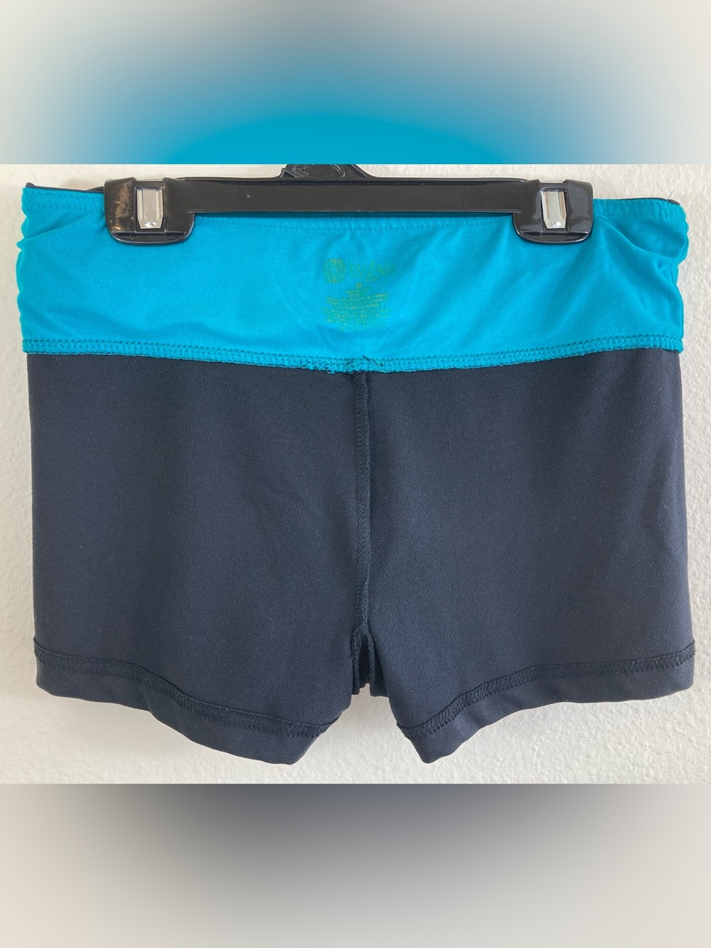Women's Athletic Shorts Bundle Size M Workout Yoga Running Bike Shorts Set - Picture 5 of 11